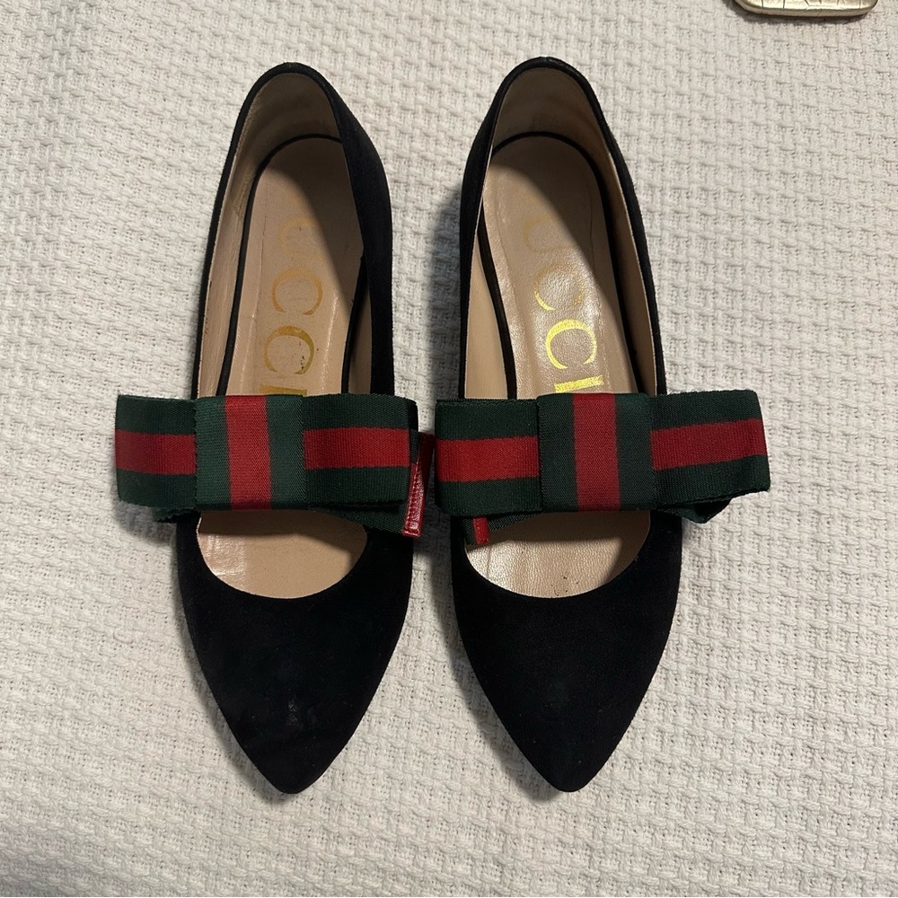 Gucci Women's Black Flats with Signature Bow